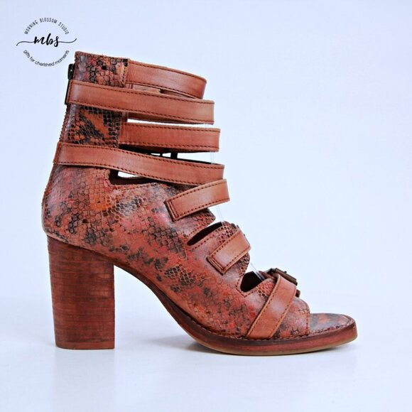 Vintage Foundry Co Odessa Leather Strap Side Heeled Sandal Booties Brown Women 8 - Picture 9 of 13